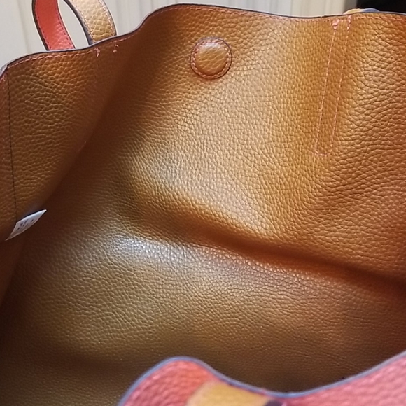 HUGE Tote! Easy to store...grocery shop in style! - Picture 4 of 13